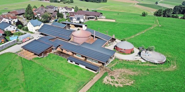 Viele Anlagen mit einer Fläche von über 35 m² können nun mit dem einfacheren Meldeverfahren gebaut werden. 