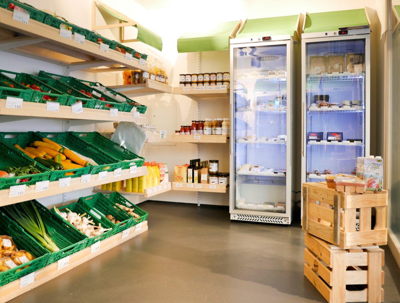 Das Sortiment der Rüedu-Hofläden umfasst Milch- und Fleischprodukte, Backwaren, Kaffe, Pasta usw. Man handle fair und partnerschaftlich. (Bild ruedu.ch)