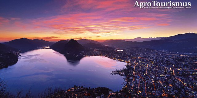 Lugano in der Nacht. Die Auswahl an Restaurants, Osterias und Bars ist gross. Die italienische «Dolce Vita» ist gar nicht so fern. (Bild Lugano Region/ Enrico Boggia)