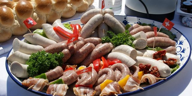 Swissness: Wo das Schweizerkreuz draufsteht, soll auch Schweiz drin sein. (Bild ji)