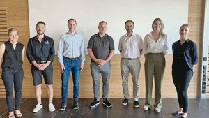 Mitorganisatorin Dan Mitorganisatorin Daniela Büchel vom LSZG mit den Referent(innen) Christian Lütolf, Andreas Baumann, Ralph Langholz, Achim Walter, Anastasia Lammer sowie Moderatorin Angelika Hardegger (v. l. n. r.).
