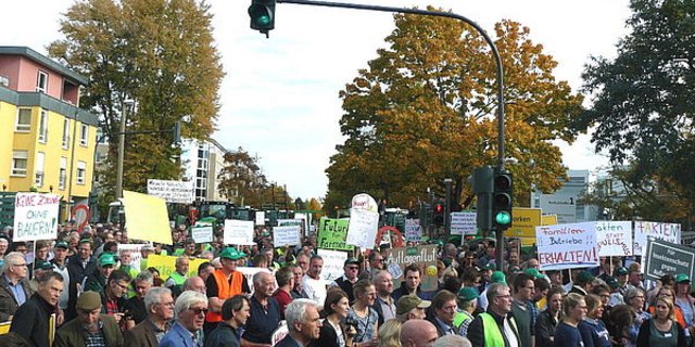 Mit der Demonstration solle der Politik und der Gesellschaft deutlich gemacht werden, dass es so nicht weitergehen könne. (Bild Agra-Europe)