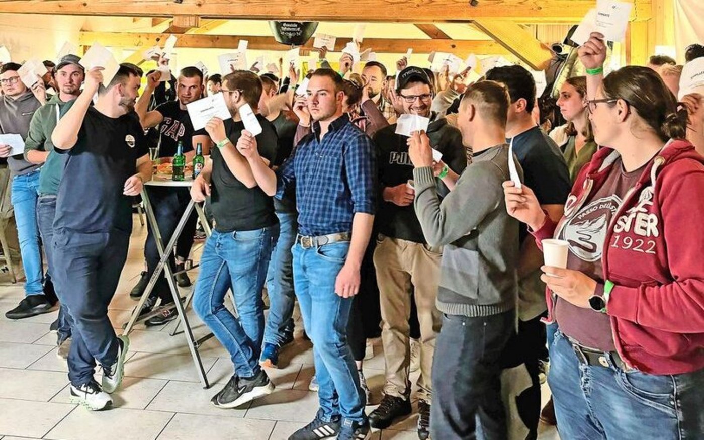 Der Aufmarsch zur Gründungsversammlung hat die Erwartungen der Organisatorinnen und Organisatoren übertroffen.