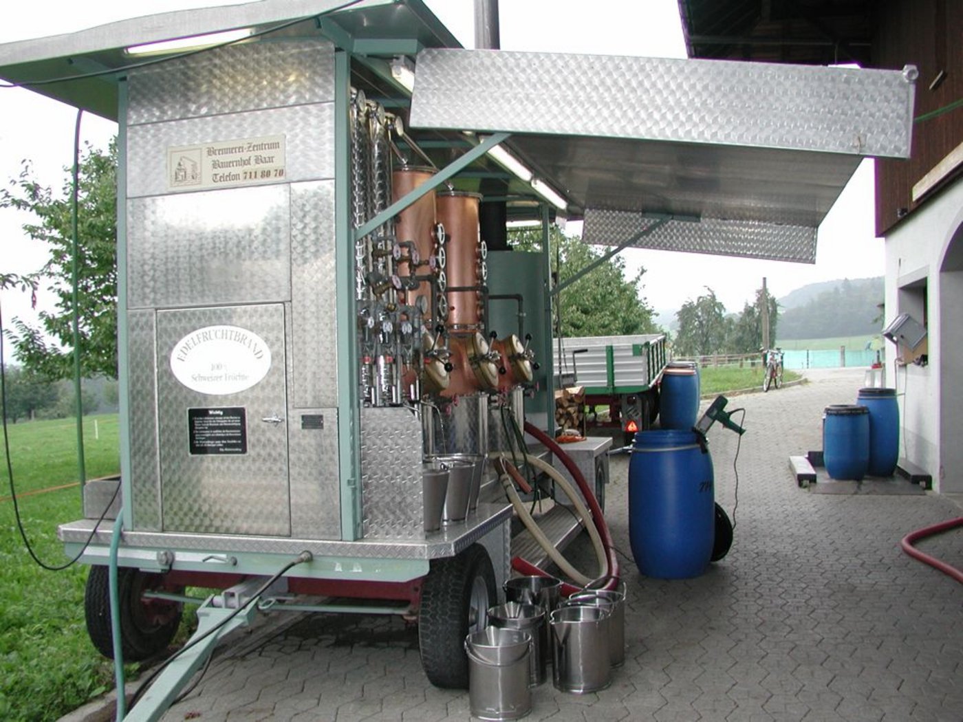 So wenig Alkohol wie im Brennjahr 2012/2013 ist in der Schweiz noch nie gebrannt worden. Schuld war das Wetter. (Bild: BauZ)