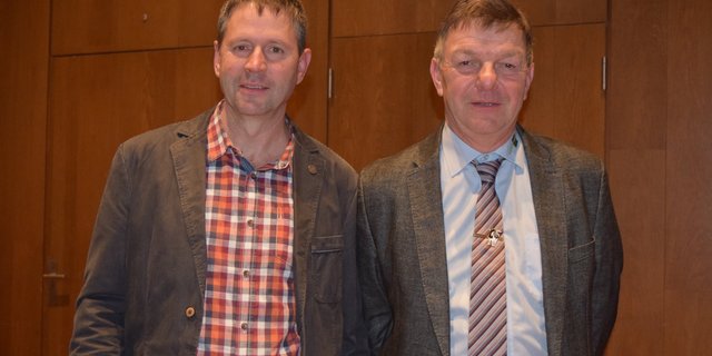 Daniel Vetterli (links) übernimmt das Präsidium von Ruedi Schnyder. (Bild sgi) 