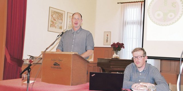 Urs Schneeberger (links), Präsident des Verbands Bernischer Landtechnik (BVLT), und der Geschäftsführer Matthias Ramseyer anlässlich der Generalversammlung.