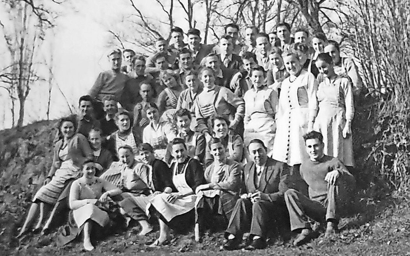 43 junge Bäuerinnen und Bauern besuchten im Winter 1959 den Bauernschulungskurs des Protestantischen Volksbundes (SPV) in der evangelischen Heimstätte Wartensee bei Rorschach SG.