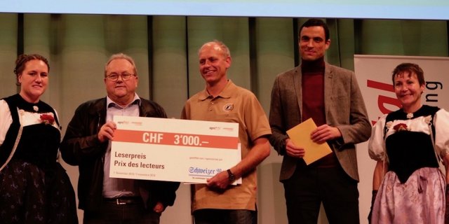 Die Leser des "Schweizer Bauer" wählen die Ostschweizer Nussbauern als ihre Sieger.