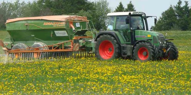 Während in Europa 2017 mehr Traktoren verkauft wurden, ging in der Schweiz der Absatz leicht zurück. (Bild Thérèse Sandoz/landwirtschaft.ch)