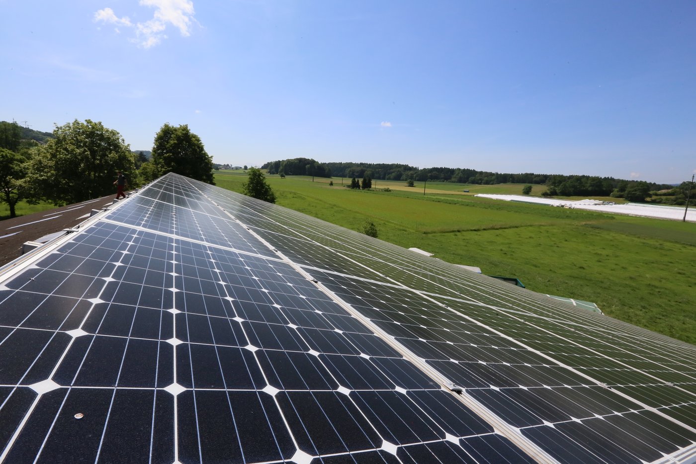 Photovoltaik wird mit 470 Mio Franken weiter unterstützt. Eine Investition lohnt sich für Landwirte mit hohem Stromverbrauch. (Bild AgroCleanTech)
