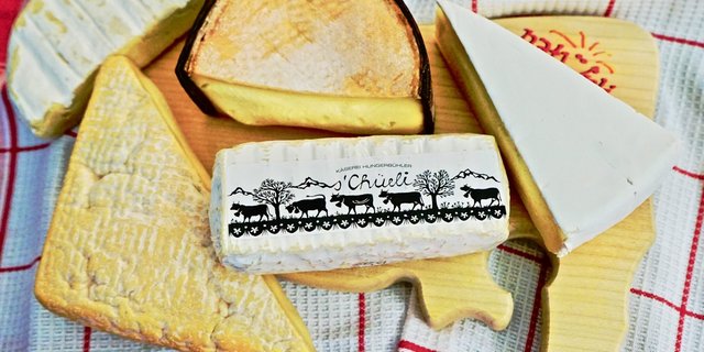 Von der Milchproduktion bis zum Käsehandel sind im Verein «natürli Qualität Zürioberland» 62 Mitglieder. (Bild naturli-ag.ch) 