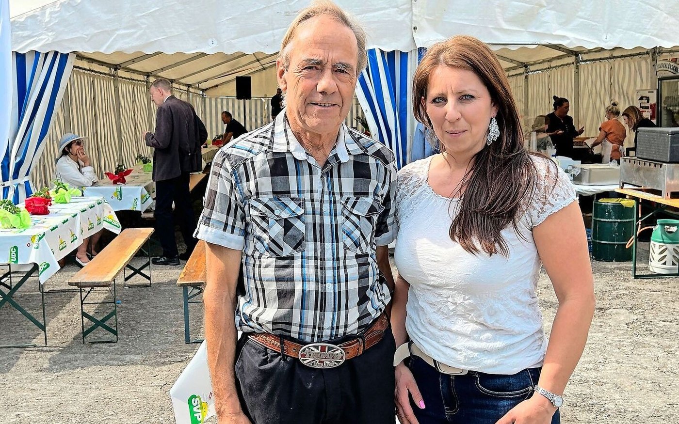 Edwin und Anna Bolleter hatten den Anlass auf ihrem vielseitigem Biobetrieb hoch über dem Zürichsee organisiert.  
