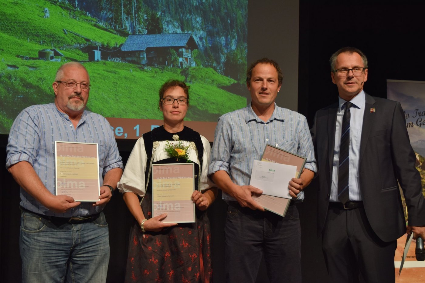 Die Preisträger in der Kategorie Hartkäse. (Bilder Stefanie Giger)