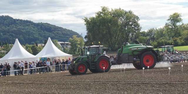 Maschinen-Show an der Eröffnung. (Bild zVg)