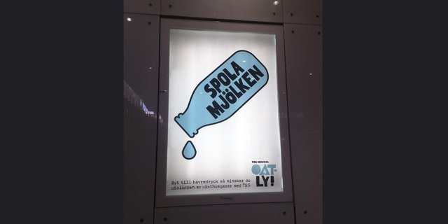 Oatly verärgerte mit dem Plakat, die Milchtrinker und die Haferproduzenten. (Bild Flickr Per-Olof Forsberg)
