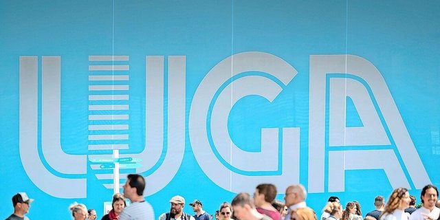 Die Luga wird derzeit von sehr vielen Leuten besucht. Die Frühjahrsmesse, wo die Landwirtschaft nach wie vor einen grossen Stellenwert hat, dauert noch bis nächsten Sonntag. 