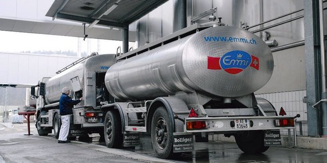Emmi profitierte in der Schweiz vom Wegfall des Einkaufstourismus und den durch die Corona-Krise erhöhte Nachfrage im Detailhandel. (Bild BauZ)