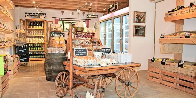 Die Famillie Kunz hat einen stimmungsvollen Hofladen. 