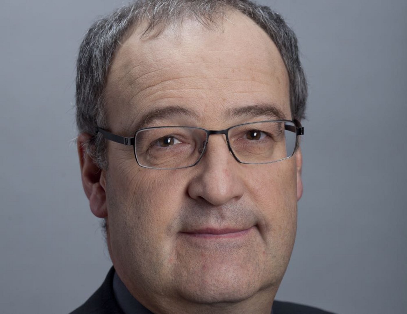 Guy Parmelin (55) ist Winzer und Ackerbauer und lebt in Bursins. (Bild parlament.ch)