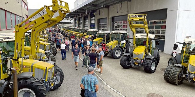 Die zahlreichen Rigitrac-Fans kamen aus der ganzen Schweiz und dem Ausland nach Küssnacht. 