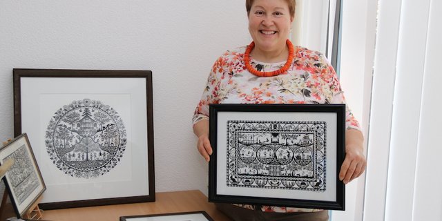 Susanne Gygax wuchs in einer nichtbäuerlichen Familie in Burgdorf BE auf. Sie ist gelernte Textilentwerferin mit Weiterbildung als Facharbeiterin für Textiltechnik (Schaftweberei) und diplomierte Bäuerin. (Bild Benildis Bentolila)