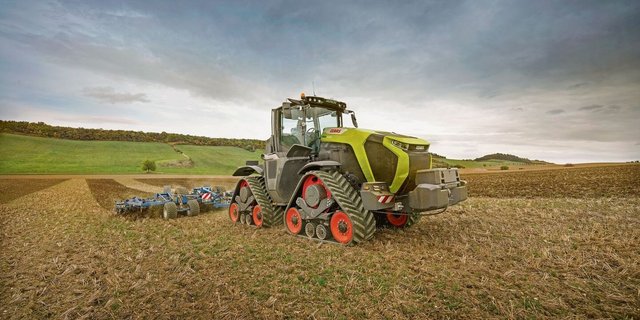 Die Grosstraktoren der 12er-Serie des Claas Xerion überzeugen die Jurys an mehreren internationalen Wettbewerben.
