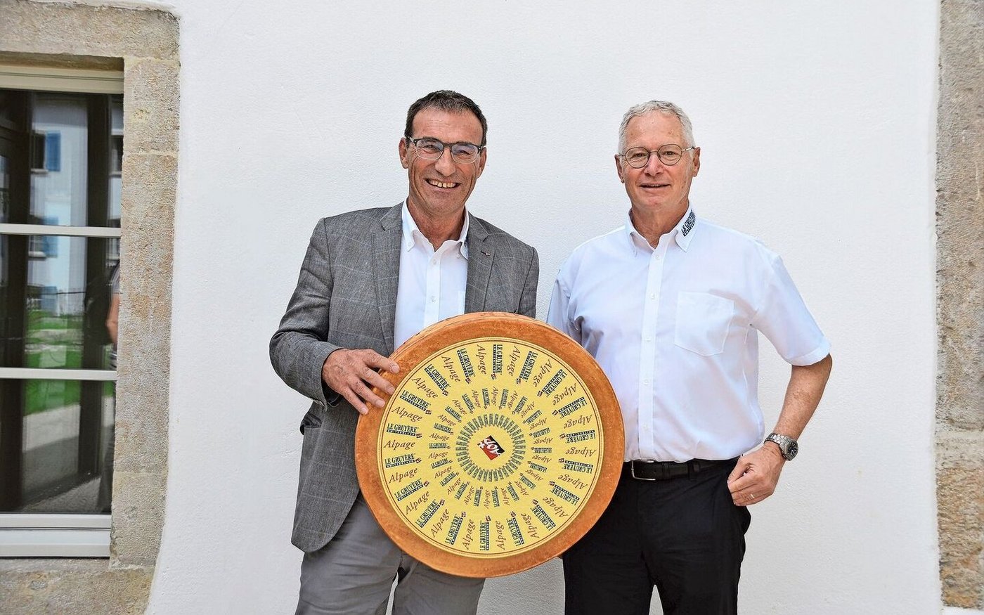 Der Direktor der Sortenorganisation Gruyère AOP Philippe Bardet (links) zusammen mit dem Präsidenten Pierre-Ivan Guyot.