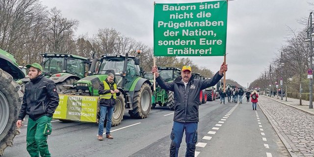 Die deutschen Landwirte sind sauer. Die Sparpläne der Bundesregierung treffen sie alle. 