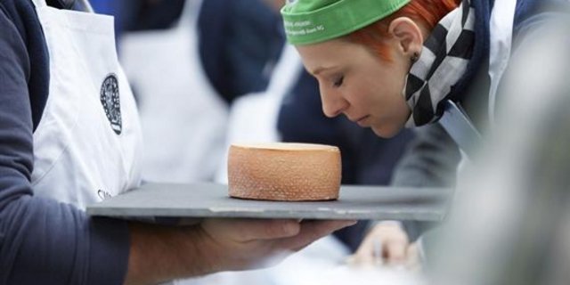 So ein Käse: Fromarte, die Dachorganisation der gewerblichen Käser, feiert in Bern ihr 100-jähriges Bestehen. Die Swiss-Cheese-Awards sind dabei nur ein Standbein der Organisation...