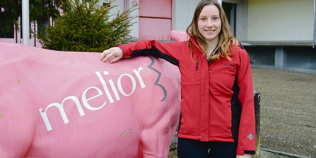 Sandra Glauser ist die geborene Beraterin. Die Arbeit bei Melior gefällt ihr sehr gut. Besonders, weil sie die Landwirte mit ihrer Tätigkeit weiterbringen kann.(Bild asa)