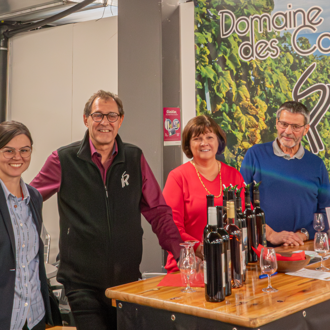 Unsere Standnachbarn vom waadtländer Weingut «Domaine des Combes» zeigen sich von ihrer besten Seite. 