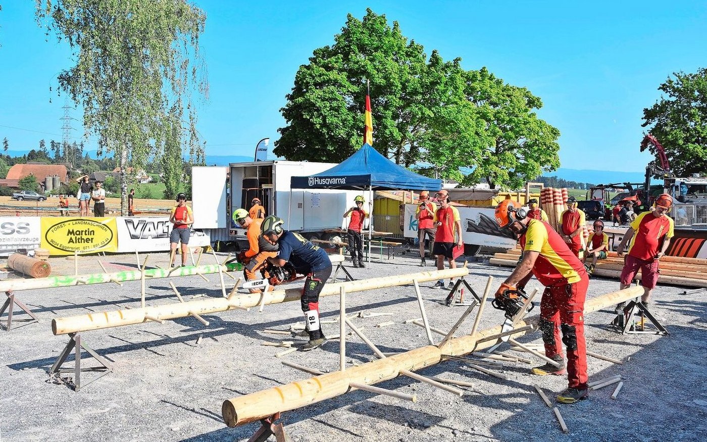 Beim Entasten geht es nicht nur um die Schnelligkeit. Wird unsauber gearbeitet, gibt es Abzüge.  
