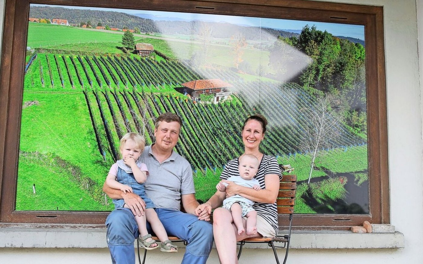 «Den Schritt in die Selbstständigkeit habe ich nie bereut», beteuert Samuel Graber, Vater von Joséphine und Jakob. Rechts: Desirée Graber.