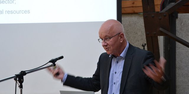 Der scheidende BLW-Direktor Bernard Lehmann sprach über Landnutzungs-Konflikte im grossen Moos. (Bild jsc)