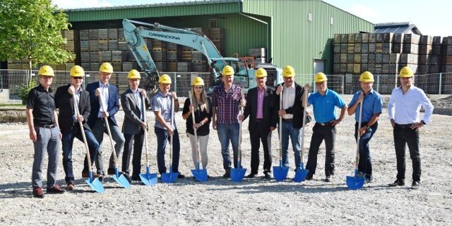 Der symbolische Spatenstich für das neue Holzpellets-Lager erfolge am 27. Juni in Moudon VD. (Bilder zVg)