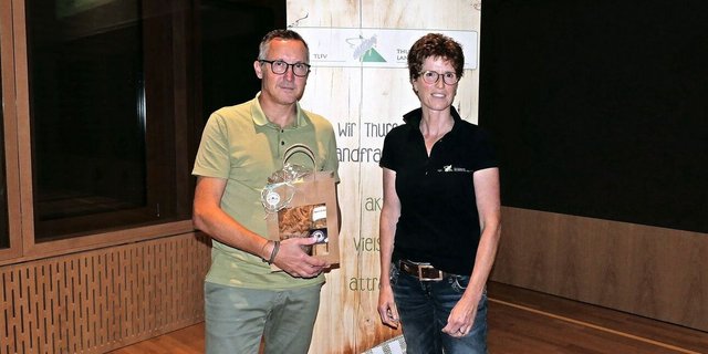 Vereinscoach Hans Fehr und Präsidentin Regula Boehi an der Präsidentinnenkonferenz.