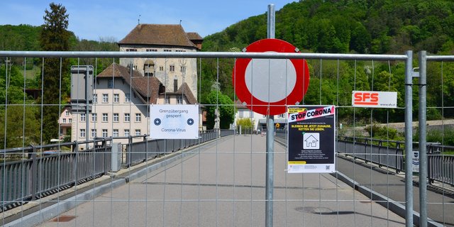 Die Grenzen sind geschlossen. Auch für Shoppingtouren. (Bild Flurina Monn)