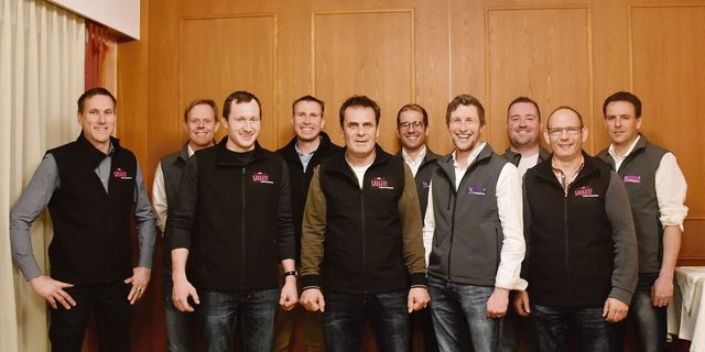 Der aktuelle Vorstand der Suisseporcs-Sektion Zentralschweiz mit Präsident Markus Käppeli, Hildisrieden (6. v. l.).