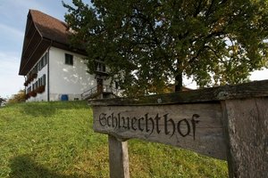 «Höhere Berufsbildung für Bäuerinnen» in Cham Am Schluechthof können Bäuerinnen neu eine höhere Berufsbildung absolvieren. (Bild: LBBZ)
