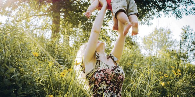 Während längstens 14 Wochen nach der Geburt wird eine Entschädigung ausgerichtet. (Bild pexels)