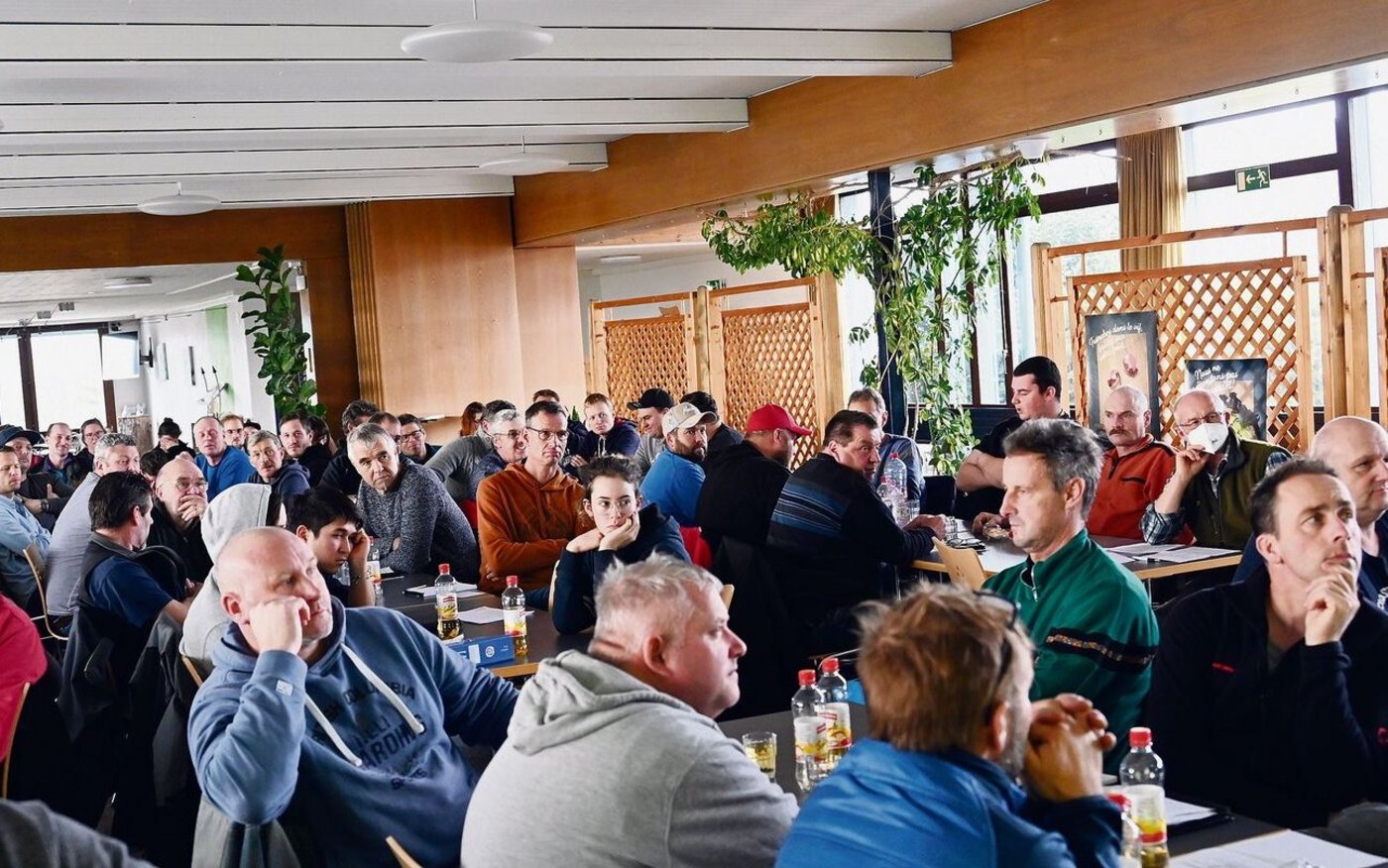 Gross ist die Beteiligung an der Wintertagung des Beratungsrings Gemüse. Dabei zeigt sich: Es gibt viele offene Fragen und der Frust über zahlreiche neue Vorschriften ist ebenso gross.   