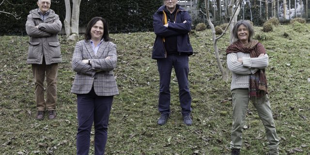 Das Team hinter der Infoplattform «umstrittene-pestizide.ch»: Maurice Clerc, Ecuvillens FR; Sylvie Bonvin-Sansonnens, Rueyres-les-Prés FR; Josy Taramarcaz, Neuchâtel; Isabelle Gabioud, Sarreyer VS. (Bild Umstrittene Pestizide) 