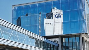 Die UFA führt ihre r Die UFA führt ihre regionalen Alimex-Anlässe an verschiedenen Standorten durch. Auch das Werk Biblis zeigte sich der Kundschaft im «gläsernen Mantel».