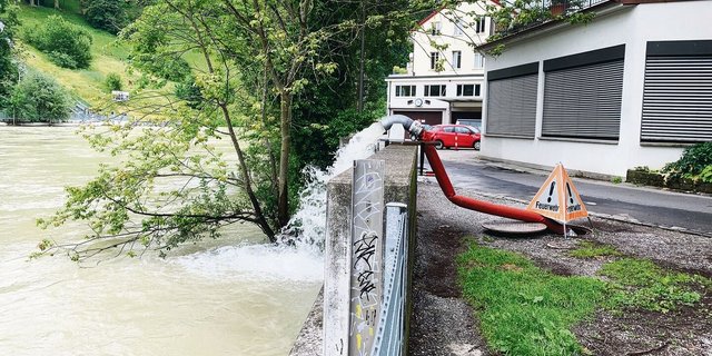 Der Herbstanfang zeigt sich versöhnlich, doch was kommt als nächstes? In den folgenden Tagen erreicht wieder feuchte Luft den Alpenraum und kann wechselhaftes und nasses Wetter bringen. Die Temperaturen sollten aber nicht zu stark absinken.