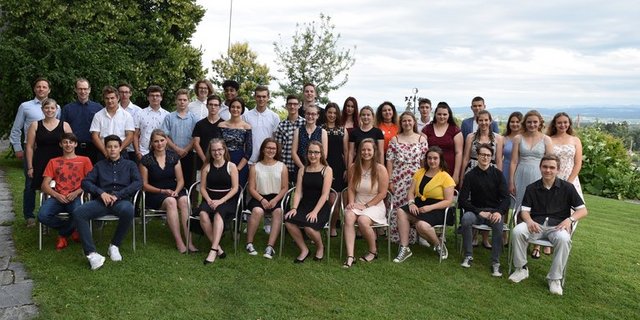 Die Absolventinnen und Absolventen 2017/18. (Bild zVg)