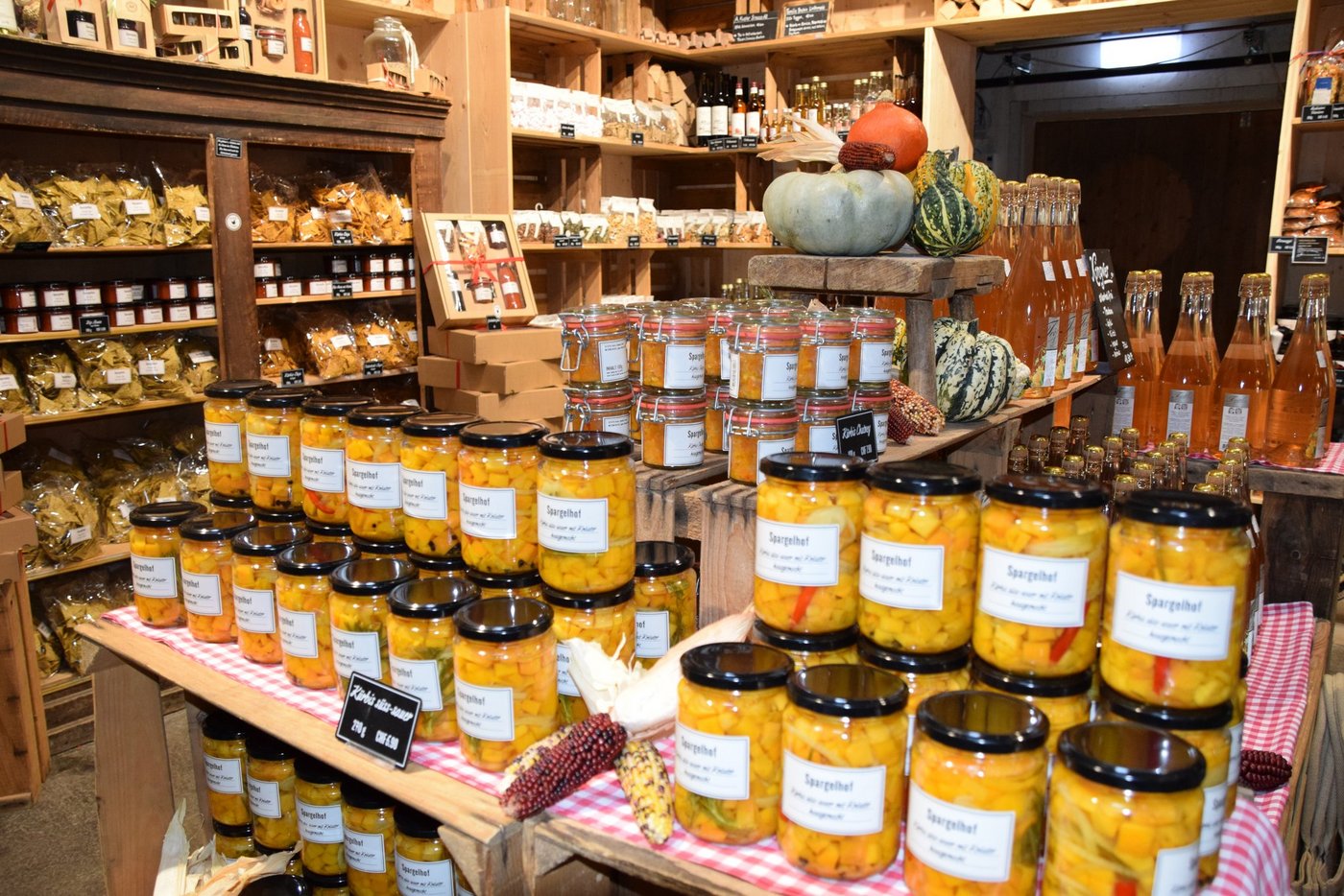 Vorverpackte Lebensmittel müssen mittels Angaben auf der Etikette gekennzeichnet sein. Beim Offenverkauf können die Informationen mündlich erfolgen. (Symbolbild et)