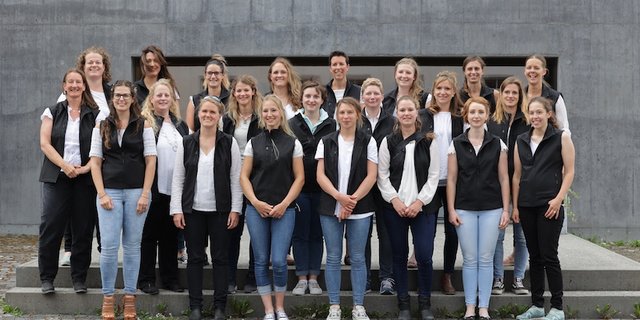 Diese Bäuerinnen haben den Modulpass erhalten. (Bilder Ursina Heinz, Plantahof)