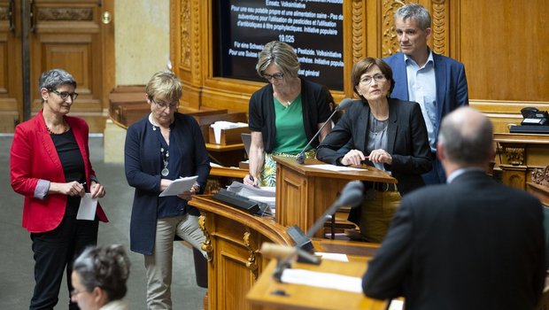 Ritter im Kreuzverhör: Der SBV-Präsident in Erwartung der Fragen von links-grün. (Bild Keystone)