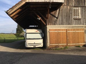 Stellplätze auf Bauernhöfen: Informationen und Plattformen für Anbieter Buchungsplattformen können bei der Vermarktung eines Stellplatz-Angebots helfen, verlangen aber in der Regel auch etwas dafür. (Bild jsc)