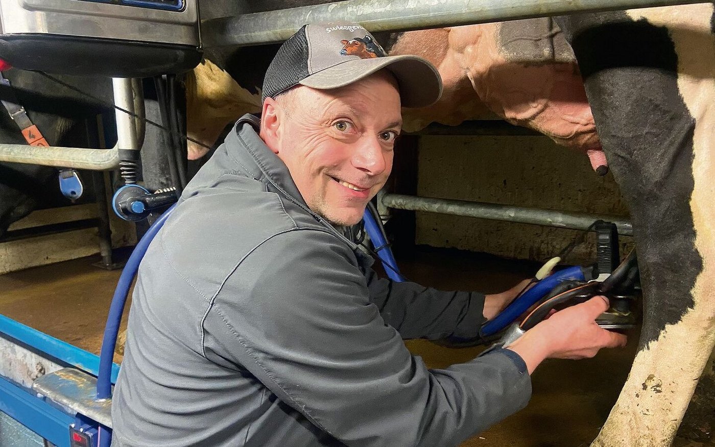 Passionierter Züchter und Milchproduzent: Christophe Noël ist jeden Tag im Melkstand.  